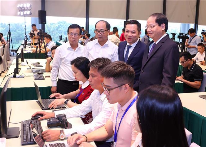 Trung tâm Báo chí phục vụ Đại hội đại biểu Đảng bộ thành phố Hà Nội lần thứ 18. Ảnh: Văn Điệp – TTXVN