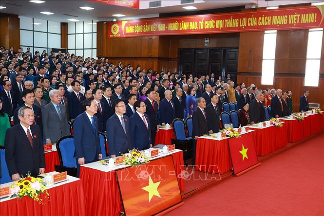 Thủ tướng Chính phủ đến dự và chỉ đạo Đại hội đại biểu Đảng bộ tỉnh Thanh Hoá lần thứ 20. Ảnh: Dương Giang - TTXVN 
