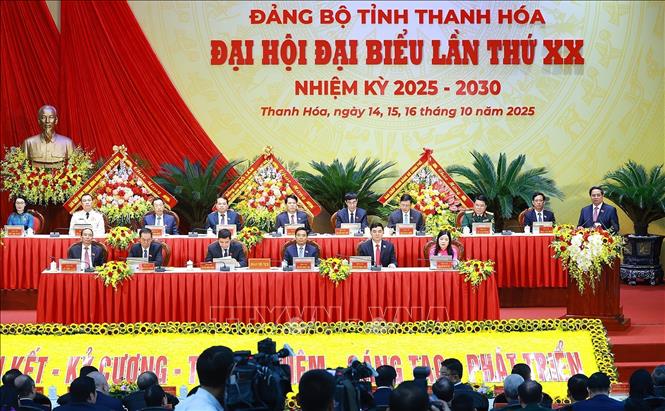 Thủ tướng Chính phát biểu chỉ đạo Đại hội đại biểu Đảng bộ tỉnh Thanh Hoá lần thứ 20. Ảnh: Dương Giang - TTXVN 
