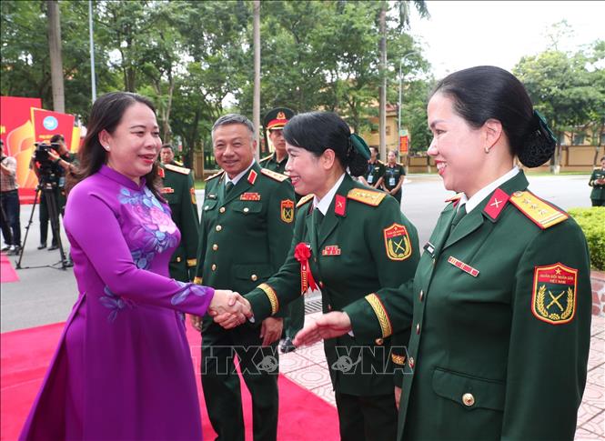 Phó Chủ tịch nước Võ Thị Ánh Xuân và các đại biểu. Ảnh: Trọng Đức - TTXVN