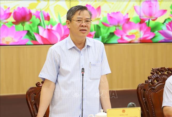 Chủ tịch UBND thành phố Cần Thơ Trương Cảnh Tuyên phát biểu tại buổi làm việc. Ảnh: Tuấn Phi - TTXVN