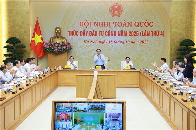 Thủ tướng Phạm Minh Chính chủ trì Hội nghị. Ảnh: Dương Giang-TTXVN
