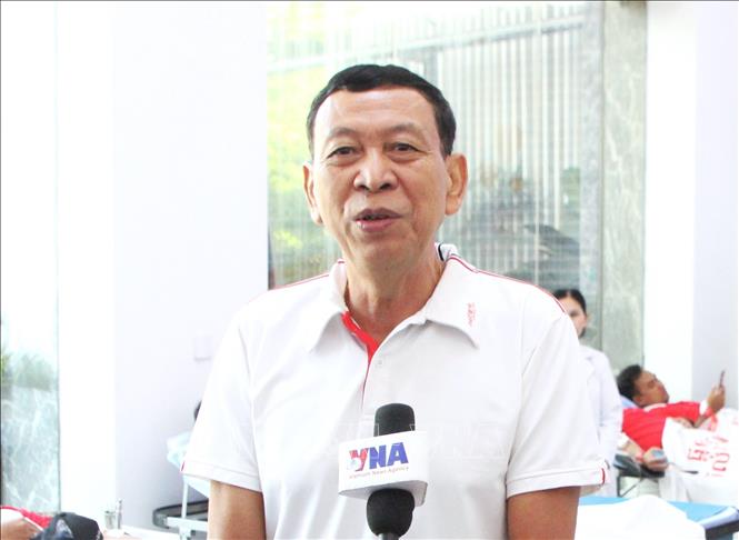 Ông Nhong Dinthan, Phó Tổng giám đốc Công ty Metfone trả lời phỏng vấn phóng viên TTXVN. Ảnh: Hoàng Minh - PV TTXVN tại Campuchia 