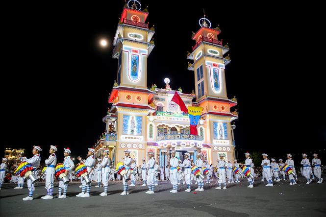 The Chhay Dam dance, recognised as a national intangible cultural heritage, is performed at the Cao Dai Holy See. VNA Photo: Giang Phương 