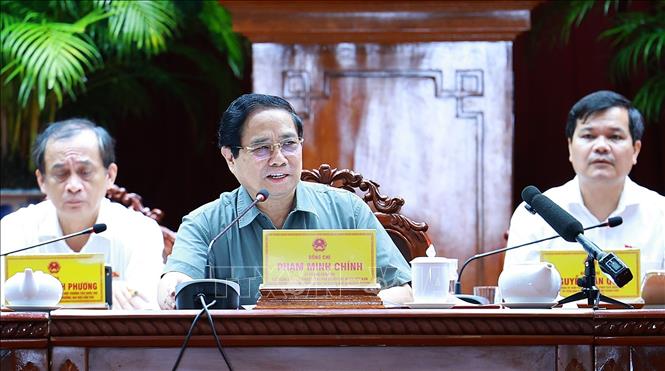 Thủ tướng Phạm Minh Chính tiếp xúc cử tri thành phố Cần Thơ trước Kỳ họp thứ 10, Quốc hội khóa XV. Ảnh: Dương Giang-TTXVN
