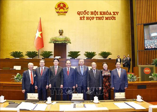 Tổng Bí thư Tô Lâm cùng các đồng chí lãnh đạo, nguyên lãnh đạo Đảng, Nhà nước và đại biểu dự phiên khai mạc. Ảnh: Doãn Tấn - TTXVN