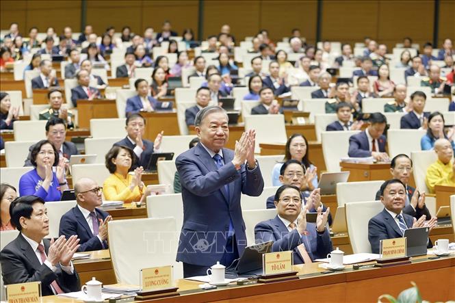 Tổng Bí thư Tô Lâm cùng các đồng chí lãnh đạo Đảng, Nhà nước và đại biểu dự phiên khai mạc. Ảnh: Doãn Tấn - TTXVN