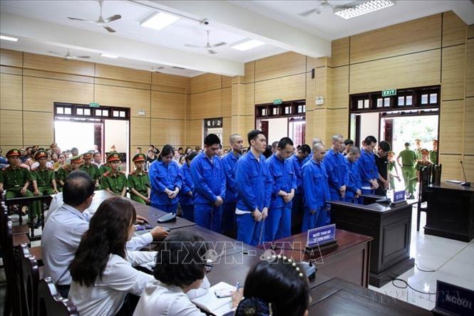 Tòa án nhân dân tỉnh Tây Ninh xét xử sơ thẩm đối với 25 bị cáo về tội “Sử dụng mạng máy tính, mạng viễn thông, phương tiện điện tử thực hiện hành vi chiếm đoạt tài sản