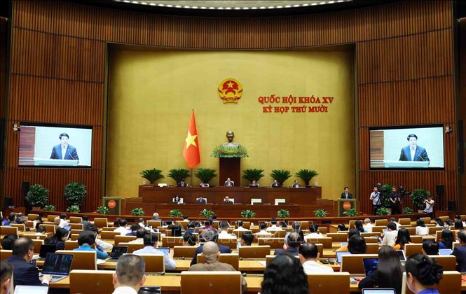 Chủ tịch nước Lương Cường trình bày Báo cáo tổng kết công tác nhiệm kỳ 2021-2026 của Chủ tịch nước. Ảnh: Phạm Kiên - TTXVN