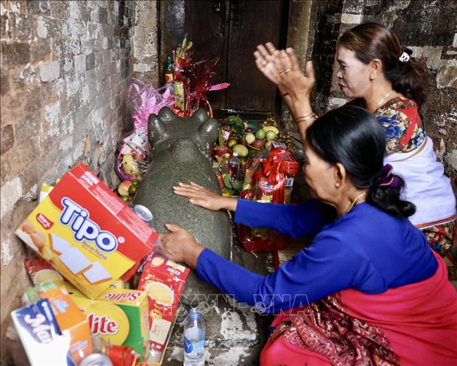 Katê là lễ hội lớn nhất trong năm của đồng bào Chăm theo đạo Bàlamôn để tưởng nhớ các vị thần, vị vua có nhiều công lao đóng góp, được đồng bào tôn kính. Ảnh: Nhật Anh - TTXVN
