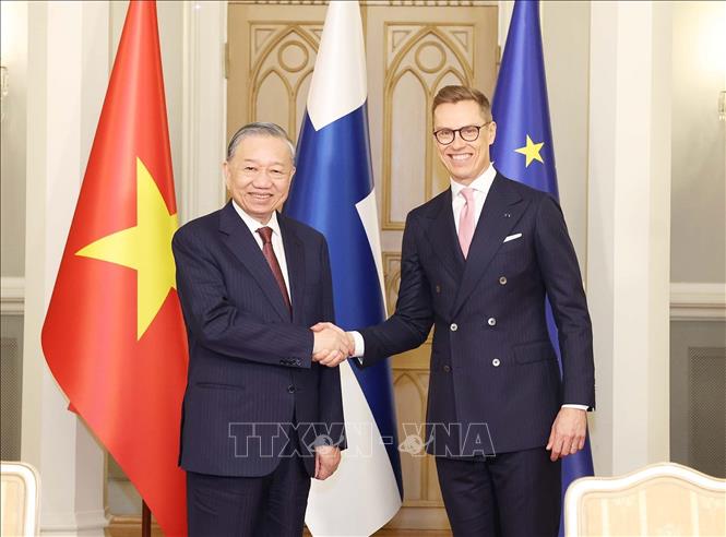  Tổng Bí thư Tô Lâm và Tổng thống Cộng hòa Phần Lan Alexander Stubb sau lễ ký kết các văn kiện hợp tác. Ảnh: Thống Nhất – TTXVN