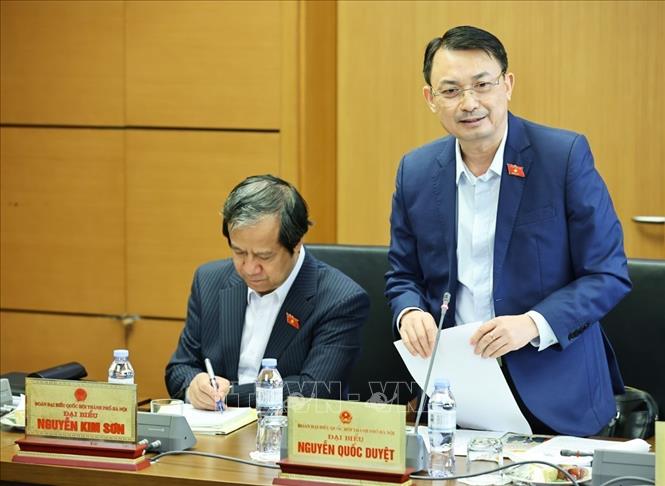 Đại biểu Quốc hội Thành phố Hà Nội Nguyễn Quốc Duyệt phát biểu. Ảnh: Minh Đức – TTXVN