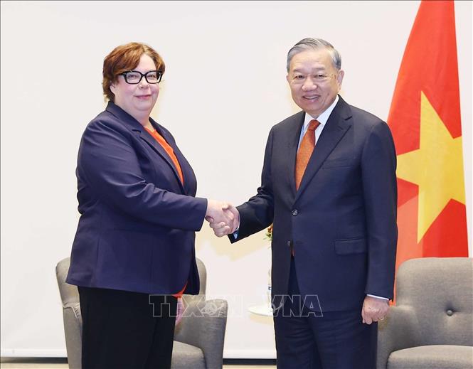 Tổng Bí thư Tô Lâm tiếp Chủ tịch Đảng Cộng sản Phần Lan Tiina Sandberg. Ảnh: Thống Nhất – TTXVN