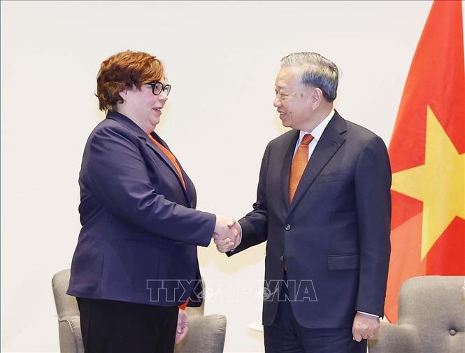 Tổng Bí thư Tô Lâm tiếp Chủ tịch Đảng Cộng sản Phần Lan Tiina Sandberg. Ảnh: Thống Nhất – TTXVN