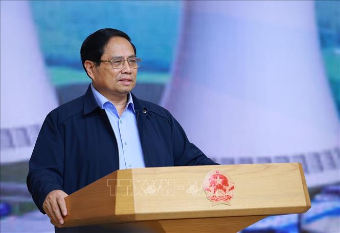 Thủ tướng Phạm Minh Chính, Trưởng Ban Chỉ đạo xây dựng nhà máy điện hạt nhân chủ trì phiên họp lần thứ ba của Ban Chỉ đạo. Ảnh: Dương Giang-TTXVN

