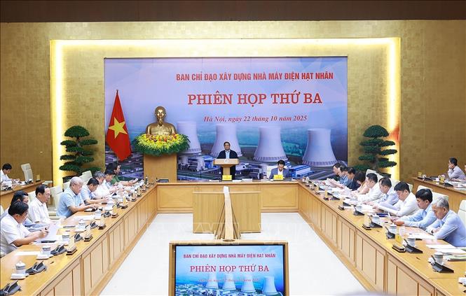 Phiên họp lần thứ ba của Ban Chỉ đạo xây dựng nhà máy điện hạt nhân. Ảnh: Dương Giang-TTXVN
