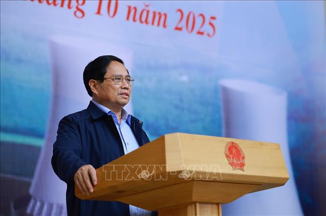 Thủ tướng Phạm Minh Chính, Trưởng Ban Chỉ đạo xây dựng nhà máy điện hạt nhân chủ trì phiên họp lần thứ ba của Ban Chỉ đạo. Ảnh: Dương Giang-TTXVN
