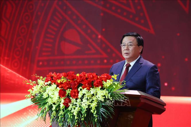 Đồng chí Nguyễn Xuân Thắng, Ủy viên Bộ Chính trị, Giám đốc Học viện Chính trị quốc gia Hồ Chí Minh, Chủ tịch Hội đồng Lý luận Trung ương, Phó Trưởng Ban Chỉ đạo 35 Trung ương, Trưởng Ban Chỉ đạo Cuộc thi phát biểu tổng kết Cuộc thi. Ảnh: Văn Điệp – TTXVN