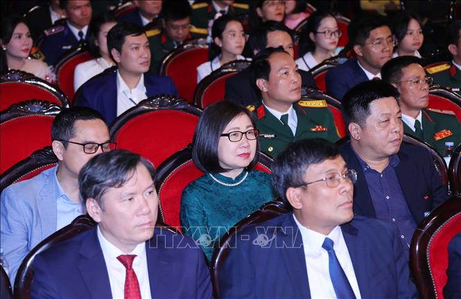Các đại biểu dự Lễ trao giải Cuộc thi chính luận về bảo vệ nền tảng tư tưởng của Đảng lần thứ năm. Ảnh: Văn Điệp – TTXVN