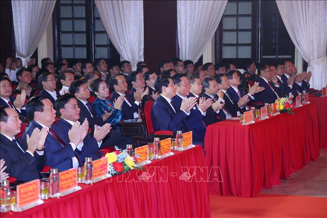 Chủ tịch nước Lương Cường và các đại biểu dự Lễ trao giải Cuộc thi chính luận về bảo vệ nền tảng tư tưởng của Đảng lần thứ năm. Ảnh: Văn Điệp – TTXVN