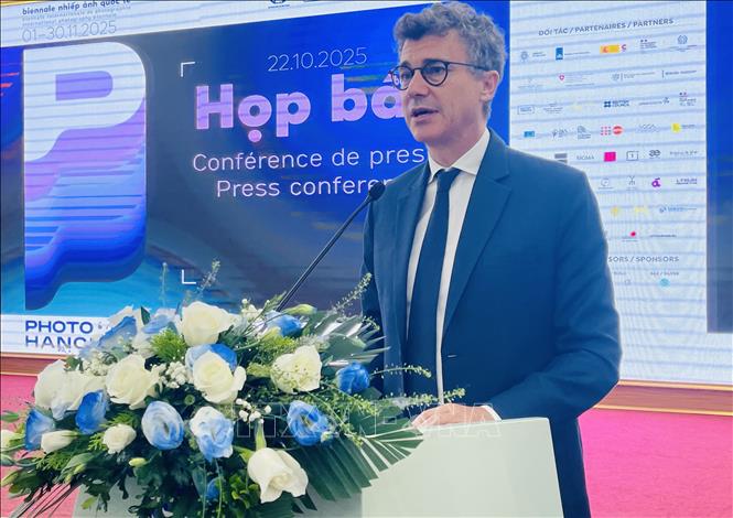 Ông Jonathan Wallace Baker, Trưởng Văn phòng UNESCO tại Việt Nam phát biểu tại họp báo. Ảnh: Tuyết Mai - TTXVN