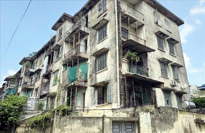 Toà nhà 5 tầng đường Trần Đăng Ninh, phường Nam Định (Ninh Bình). Ảnh: Thái Thuần - TTXVN
