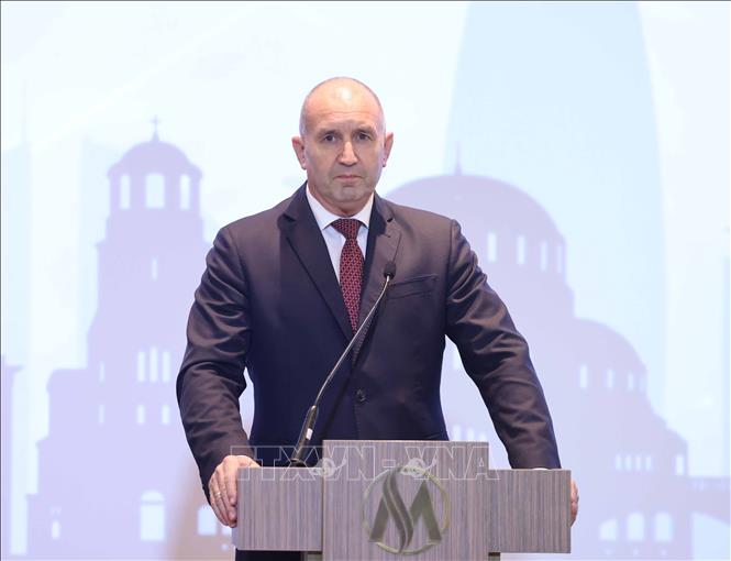 Tổng thống Bulgaria Rumen Radev phát biểu tại Diễn đàn Doanh nghiệp Việt Nam - Bulgaria. Ảnh: Thống Nhất – TTXVN