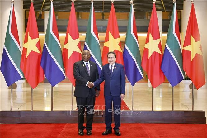 Chủ tịch Quốc hội Trần Thanh Mẫn hội kiến Tổng thống Cộng hòa Nam Phi Matamela Cyril Ramaphosa thăm cấp nhà nước đến Việt Nam. Ảnh: Doãn Tấn – TTXVN