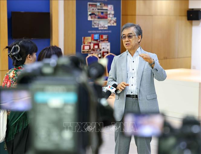 Ông Masahiro Yamashita - Tổng thư kí điều hành ACCC trả lời phỏng vấn. Ảnh: Thanh Tùng - TTXVN