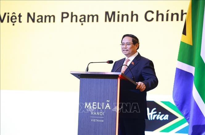 Thủ tướng Phạm Minh Chính phát biểu tại Diễn đàn doanh nghiệp Việt Nam-Nam Phi. Ảnh: Dương Giang - TTXVN