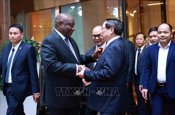 Thủ tướng Phạm Minh Chính và Tổng thống Nam Phi Matamela Cyril Ramaphosa dự Diễn đàn doanh nghiệp Việt Nam-Nam Phi. Ảnh: Dương Giang- TTXVN