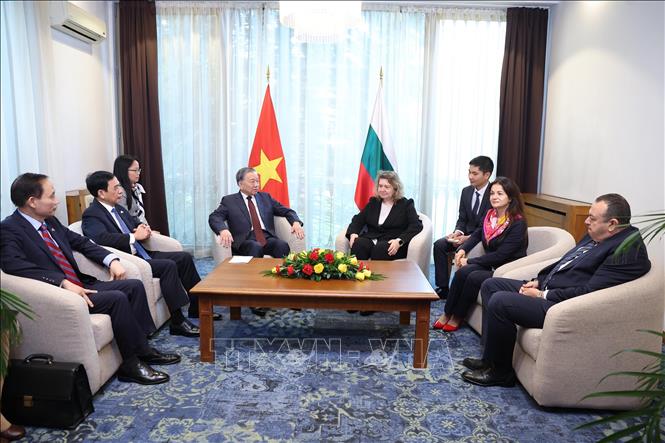 Tổng Bí thư Tô Lâm hội kiến Chủ tịch Quốc hội Bulgaria Nataliya Kiselova. Ảnh: Thống Nhất – TTXVN