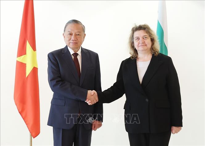 Tổng Bí thư Tô Lâm hội kiến Chủ tịch Quốc hội Bulgaria Nataliya Kiselova. Ảnh: Thống Nhất – TTXVN