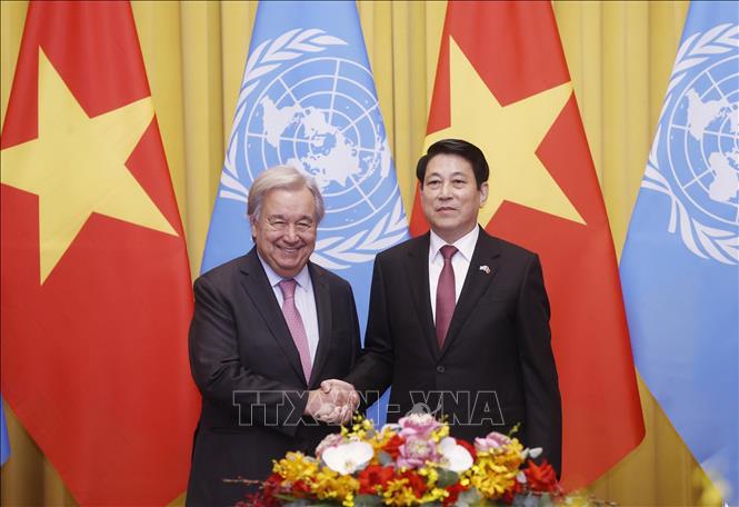 Chủ tịch nước Lương Cường và Tổng Thư ký Liên hợp quốc António Guterres. Ảnh: Lâm Khánh - TTXVN