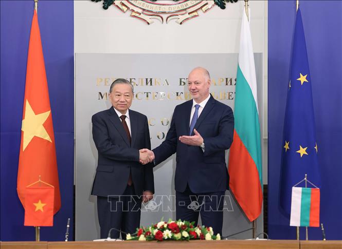 Tổng Bí thư Tô Lâm hội kiến Thủ tướng Bulgaria Rosen Zhelyazkov. Ảnh: Thống Nhất – TTXVN