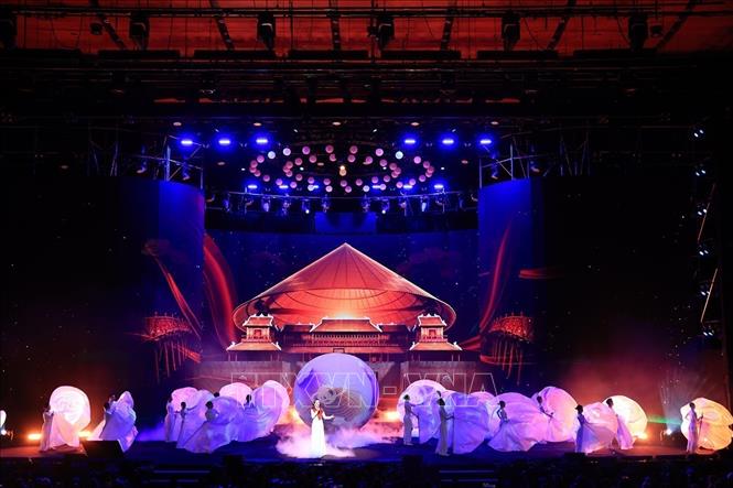 An art performance at the opening session of the signing ceremony of the United Nations Convention against Cybercrime (also known as Hanoi Convention). VNA Photo
