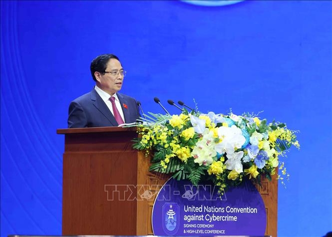 Thủ tướng Phạm Minh Chính phát biểu đề dẫn Phiên thảo luận toàn thể cấp cao thứ nhất tại Lễ mở ký Công ước Hà Nội. Ảnh: Phương Hoa - TTXVN