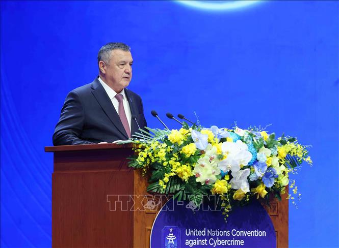Chủ tịch Hạ viện Uzbekistan Nuriddin Ismoilov phát biểu tại Phiên thảo luận toàn thể cấp cao thứ nhất. Ảnh: Phương Hoa - TTXVN