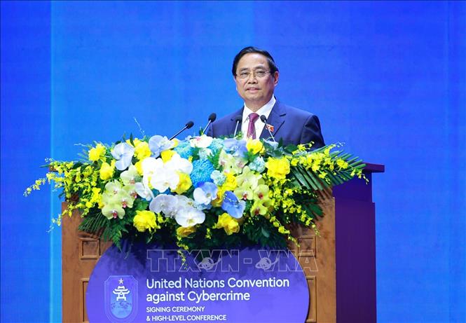 Thủ tướng Phạm Minh Chính phát biểu đề dẫn Phiên thảo luận toàn thể cấp cao thứ nhất tại Lễ mở ký Công ước Hà Nội. Ảnh: Dương Giang-TTXVN