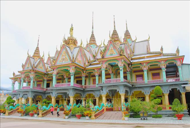 Ngôi Sala, nơi diễn ra các hoạt động sinh hoạt tôn giáo quan trọng. Ảnh: Nguyễn Hằng – TTXVN