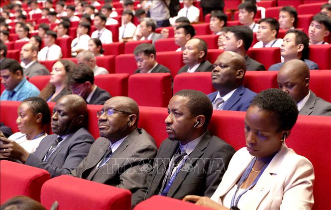 Đại biểu tham dự Phiên bế mạc Lễ mở ký Công ước Hà Nội. Ảnh: Phương Hoa - TTXVN