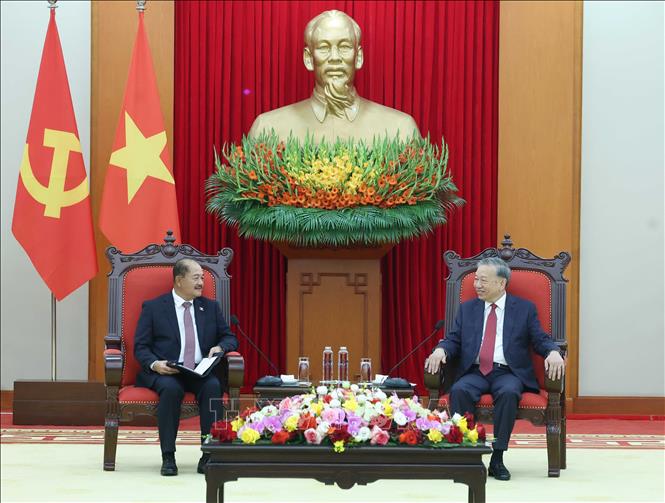 Tổng Bí thư Tô Lâm tiếp đồng chí Kikeo Khaykhamphithoune, Uỷ viên Bộ Chính trị, Phó Thủ tướng Lào. Ảnh: Thống Nhất – TTXVN