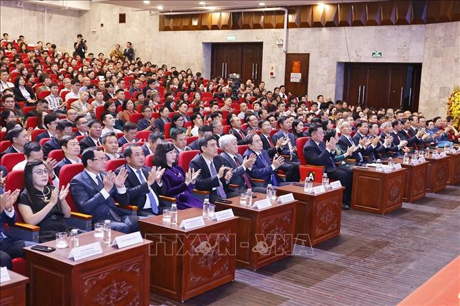 Chủ tịch Quốc hội Trần Thanh Mẫn và đại biểu dự Lễ trao Giải thưởng Nhân tài Đất Việt năm 2025. Ảnh: Doãn Tấn – TTXVN