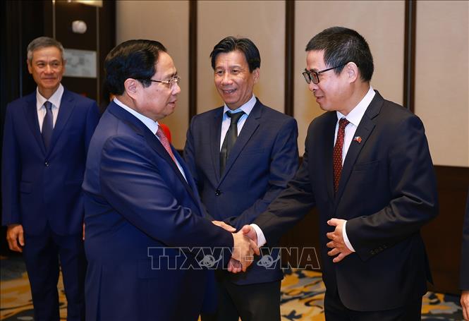 Thủ tướng Phạm Minh Chính với Đại sứ Việt Nam tại một số nước trong khu vực Đông Nam Á. Ảnh: Dương Giang-TTXVN
