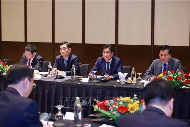 Đại sứ Việt Nam tại một số nước trong khu vực Đông Nam Á tham dự buổi làm việc. Ảnh: Dương Giang-TTXVN