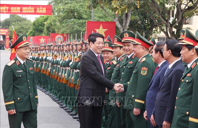 Chủ tịch nước Lương Cường với các đại biểu dự Lễ kỷ niệm. Ảnh: Lâm Khánh - TTXVN