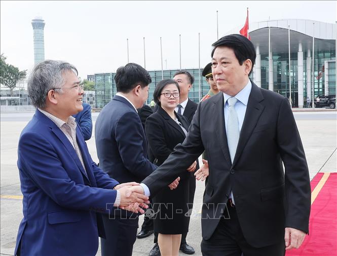 Chủ tịch nước Lương Cường lên đường dự Tuần lễ Cấp cao APEC lần thứ 32 và làm việc song phương tại Hàn Quốc. Ảnh: Lâm Khánh – TTXVN