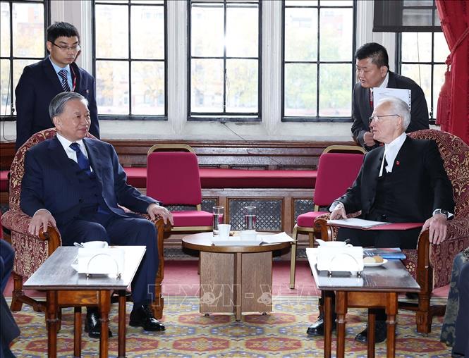 Tổng Bí thư Tô Lâm hội kiến Chủ tịch Thượng viện Anh John McFall, Nam tước McFall xứ Alcluith. Ảnh: Thống Nhất – TTXVN