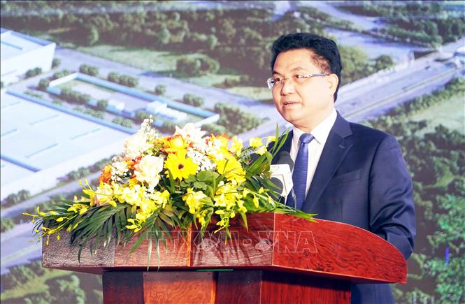 Phó Chủ tịch UBND tỉnh Hưng Yên Lê Quang Hòa phát biểu tại lễ khởi công Dự án nhà máy sản xuất ô tô GEL-O&J. Ảnh: Nguyễn Công Hải - TTXVN