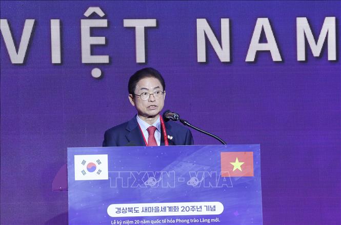 Thống đốc tỉnh Gyeongsangbuk Lee Cheol-woo phát biểu. Ảnh: Lâm Khánh – TTXVN